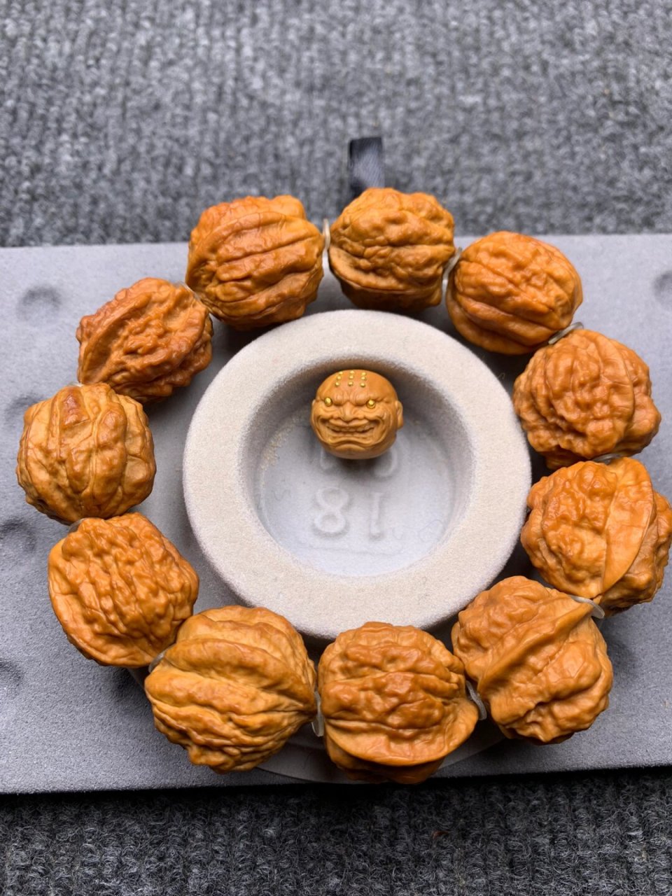 文玩手串# #文玩# #猴头核桃手串# #野生金蟾蛤蟆头# #文玩男生