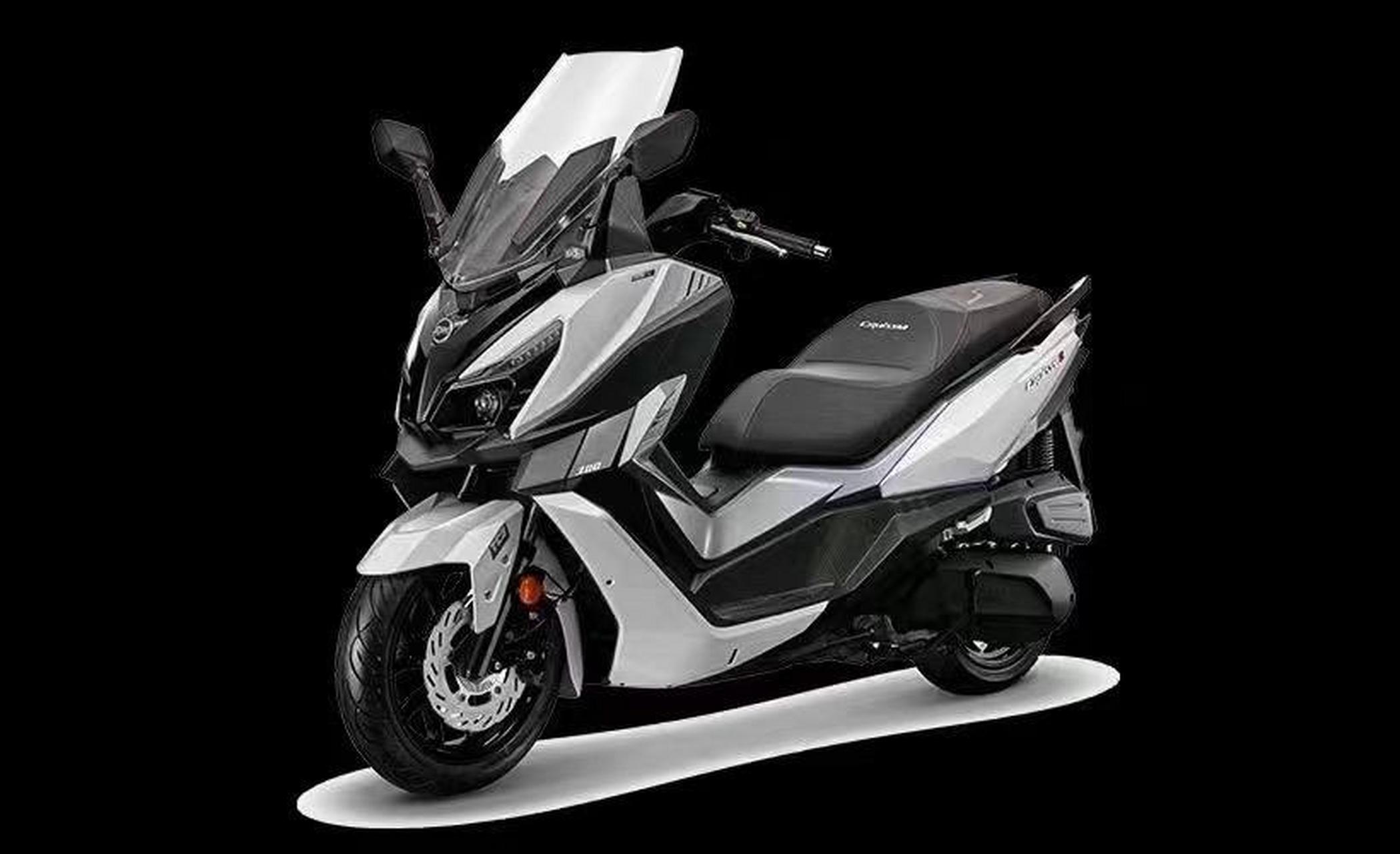 三阳巡弋300价格很合适.三阳巡弋300 原价44800 现在特价3万多带走