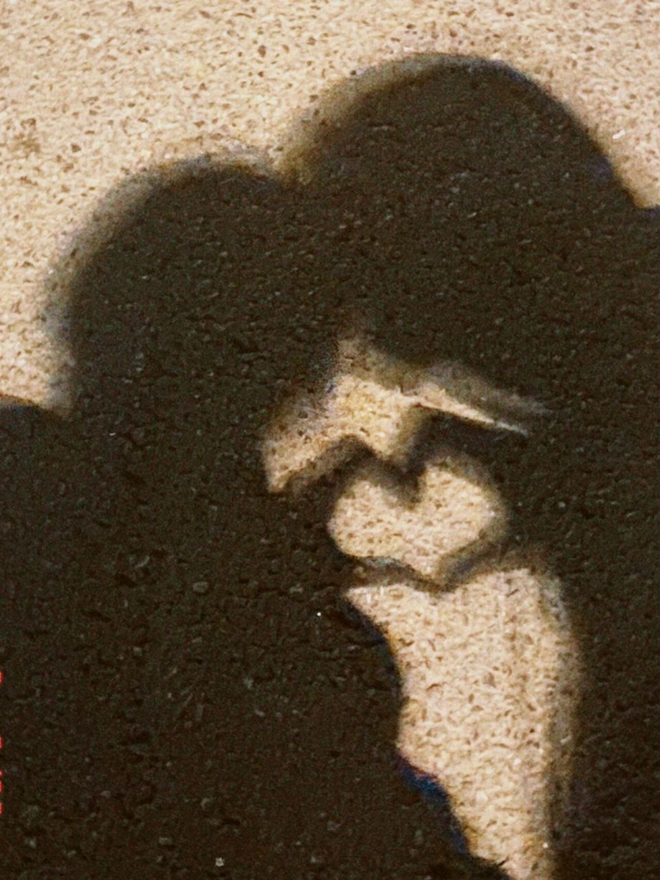 拍照tips:一定要站在路灯下哦!