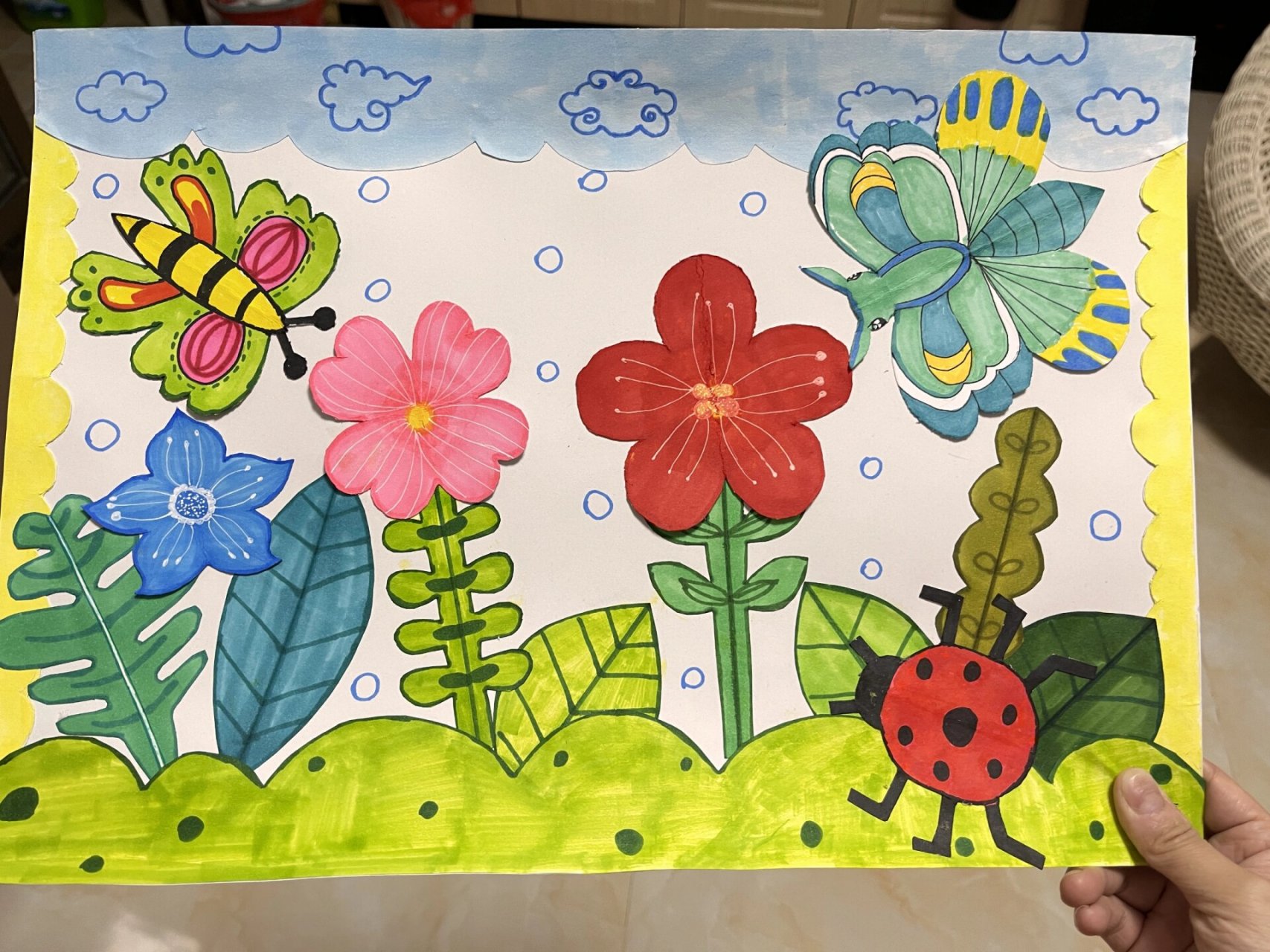 二年级轴对称图形剪贴画 二年级轴对称图形剪贴画