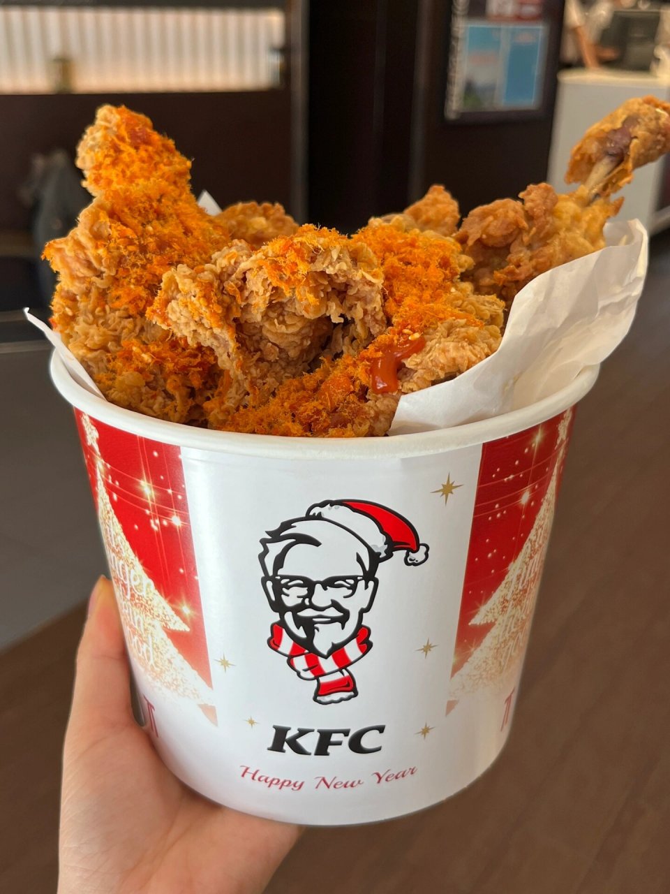 kfc圣诞炸鸡桶图片