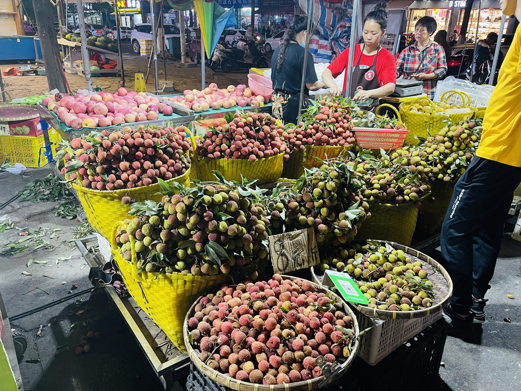 来广西,一定要逛水果市场,可实现水果自由 广西出差路程北海-钦州