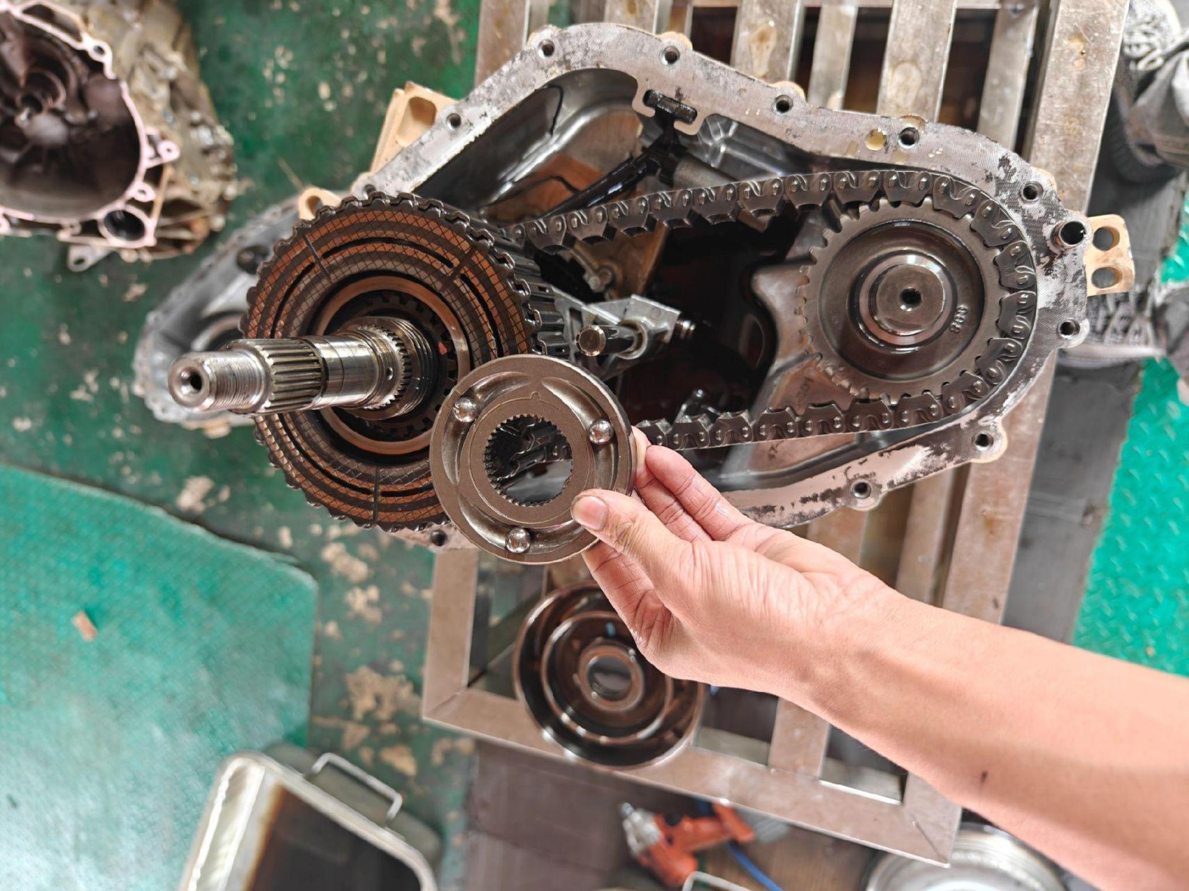 哈弗h9分动箱维修低速起步异响,急加速异响像失火的感觉,几经研究