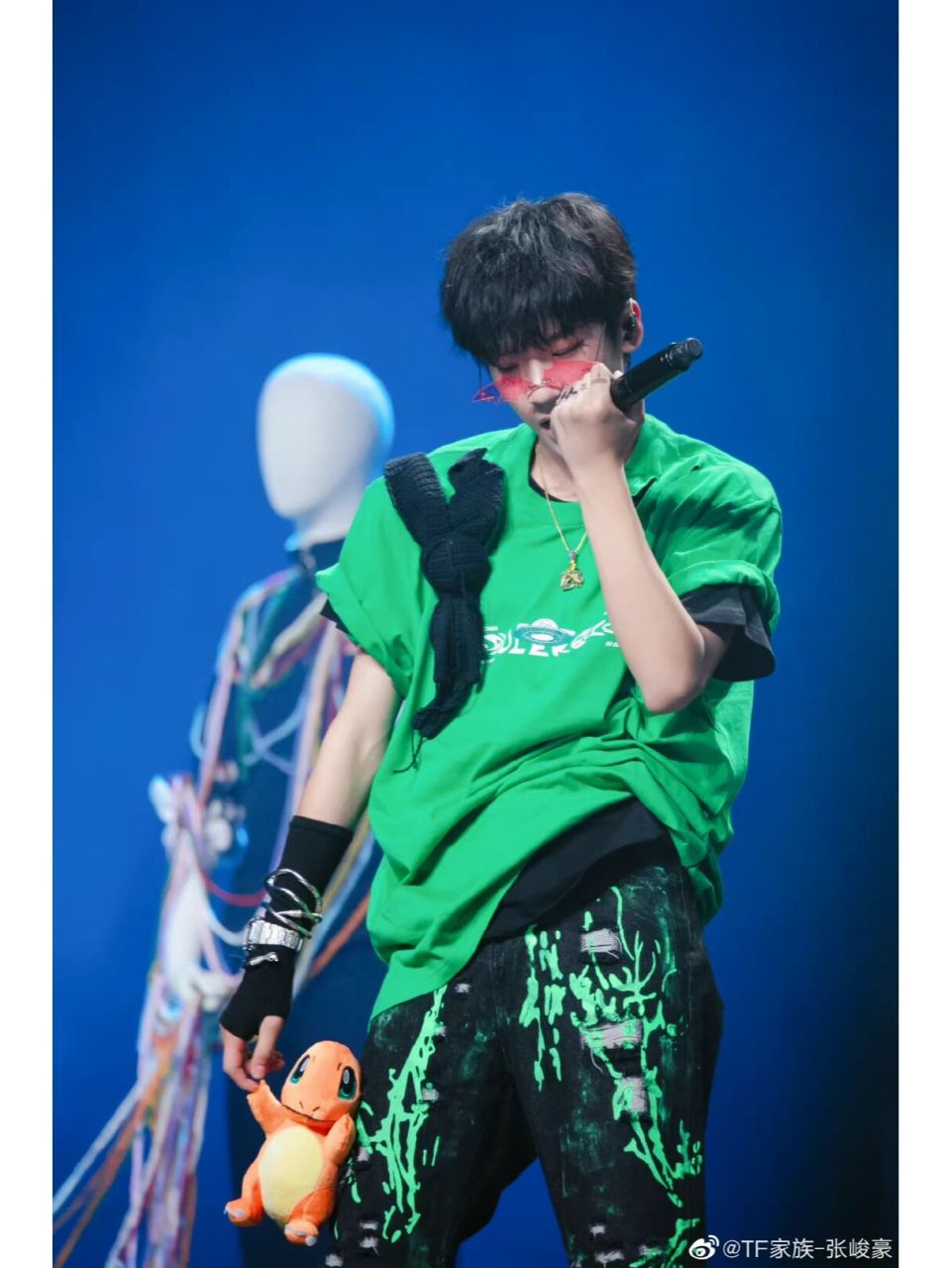 张峻豪神图(礼貌拿图)