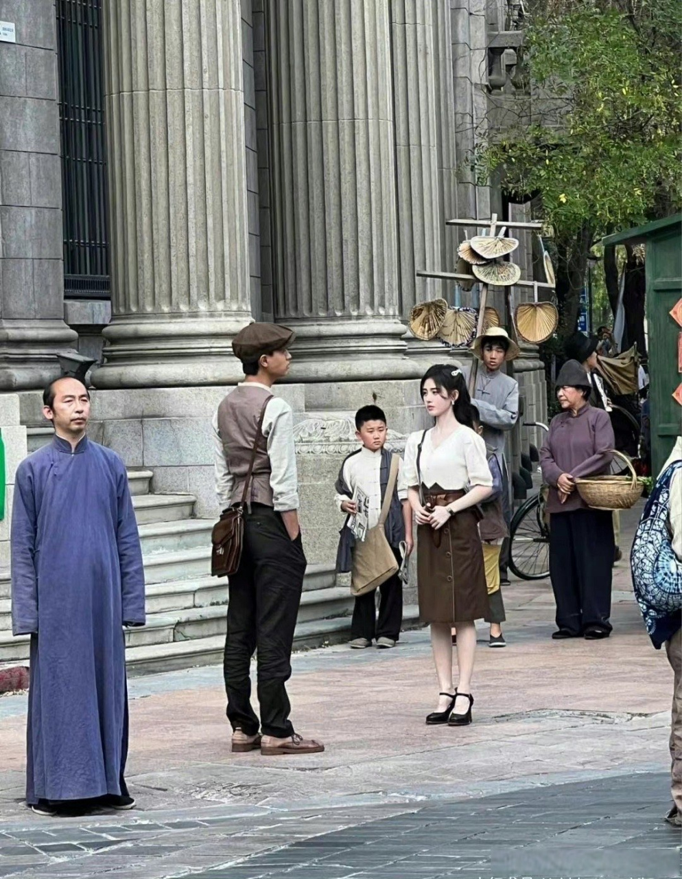 鞠婧祎秦霄贤粉墨江湖同框路透# 鞠婧祎秦霄贤《粉墨江湖》同框路透