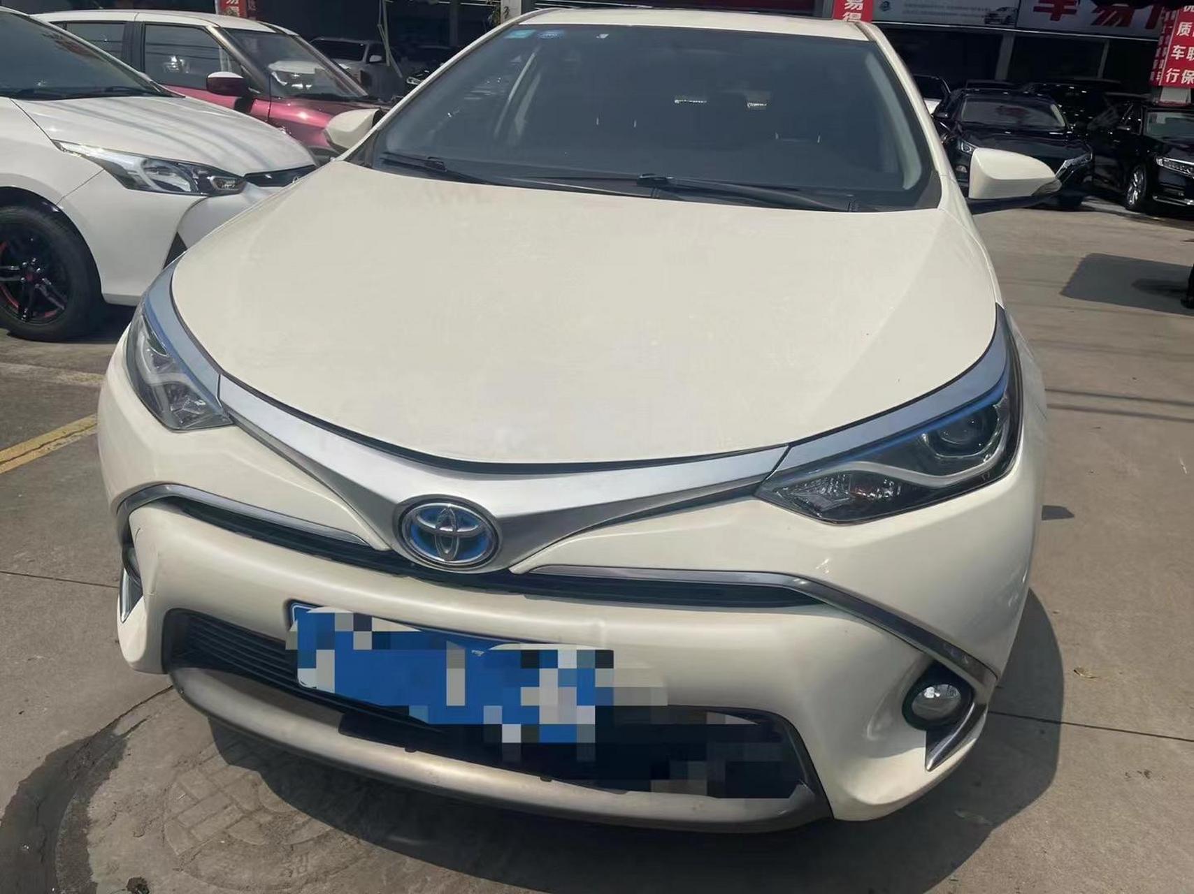 19年丰田雷凌双擎,1.8自动挡省油