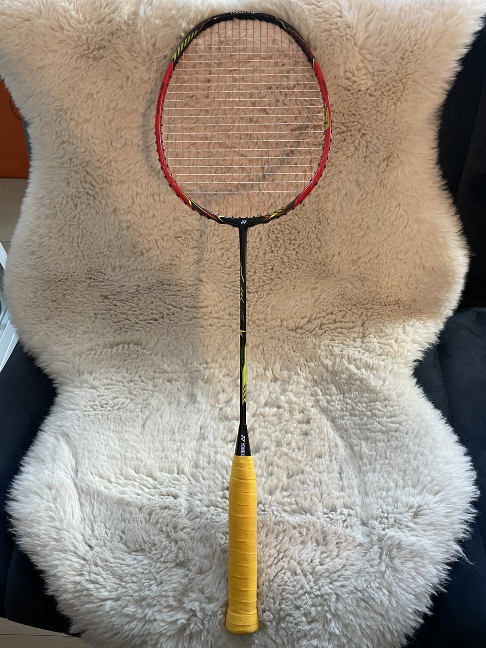 羽毛球入坑记 第一把拍子 林丹老豆腐水晶红 第一把拍子 尤尼克斯