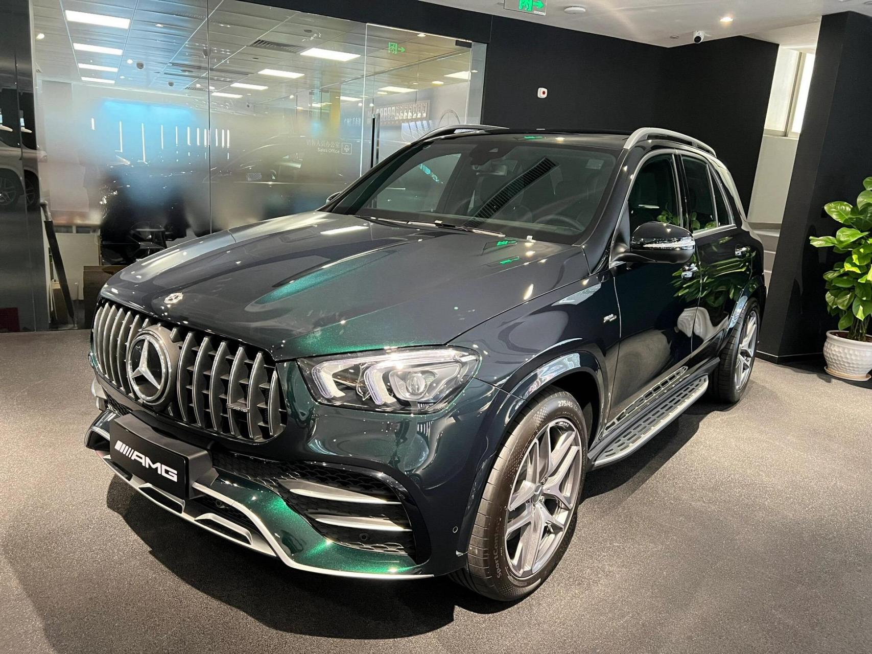 奔驰gle53 amg891518万9297 祖母绿/黑 现车 7737500纳帕