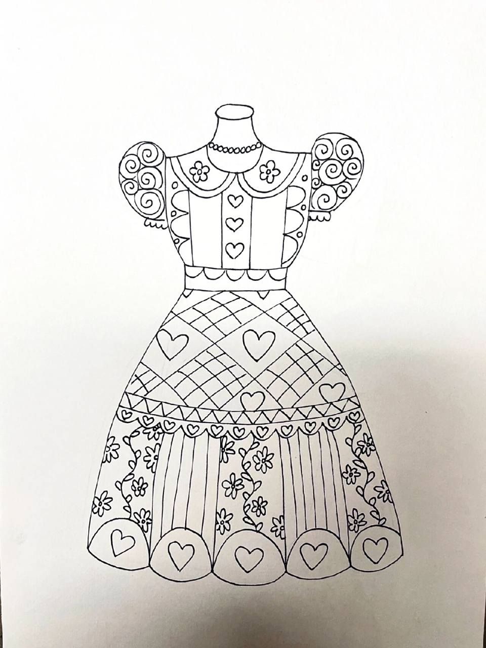 《母亲节》《给妈妈设计的裙子》《送给妈妈的裙子》母亲节主题儿童画