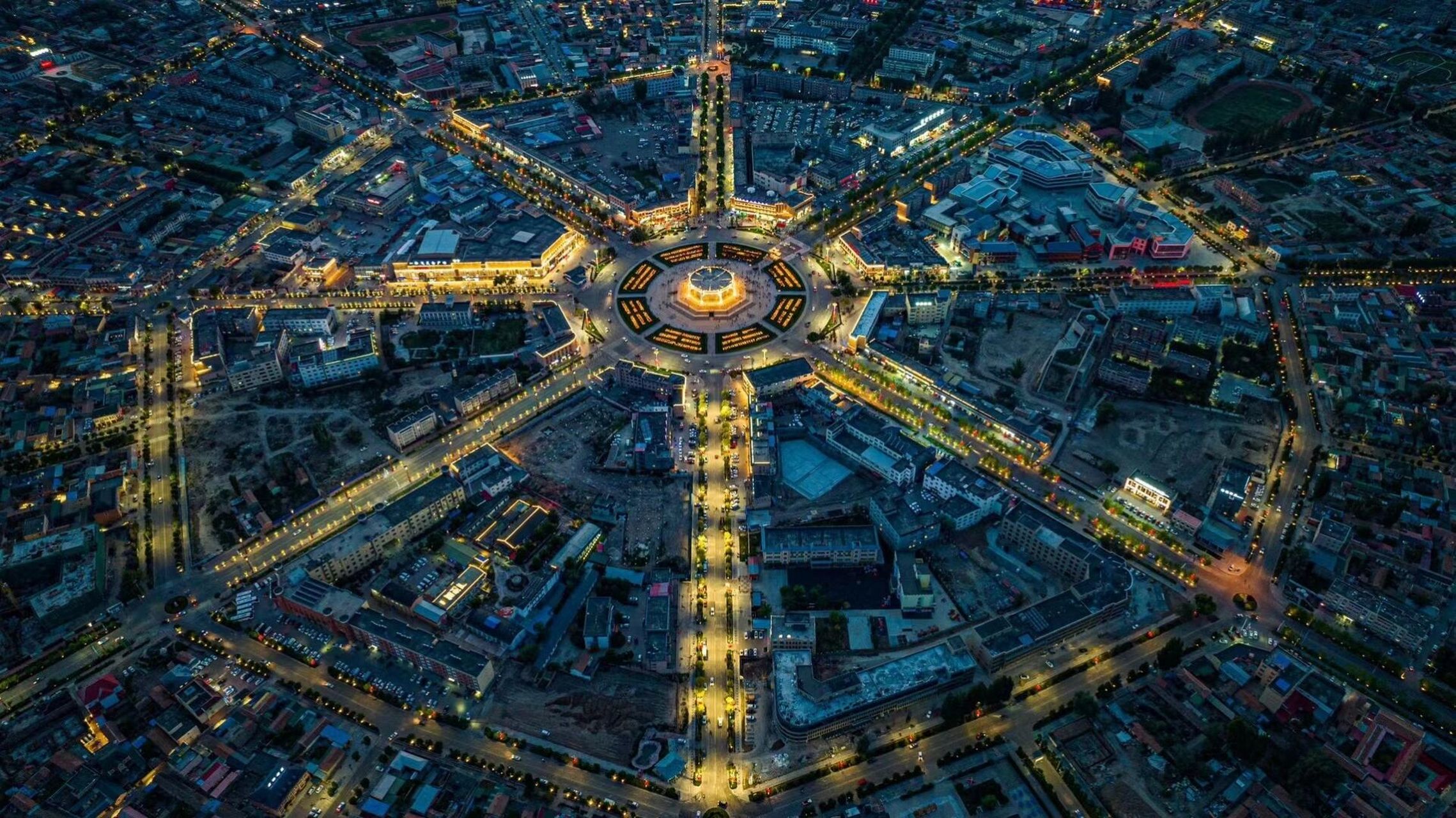 特克斯八卦城 两仪生四象,四象生八卦 世界上最完美的八卦城 中国唯一