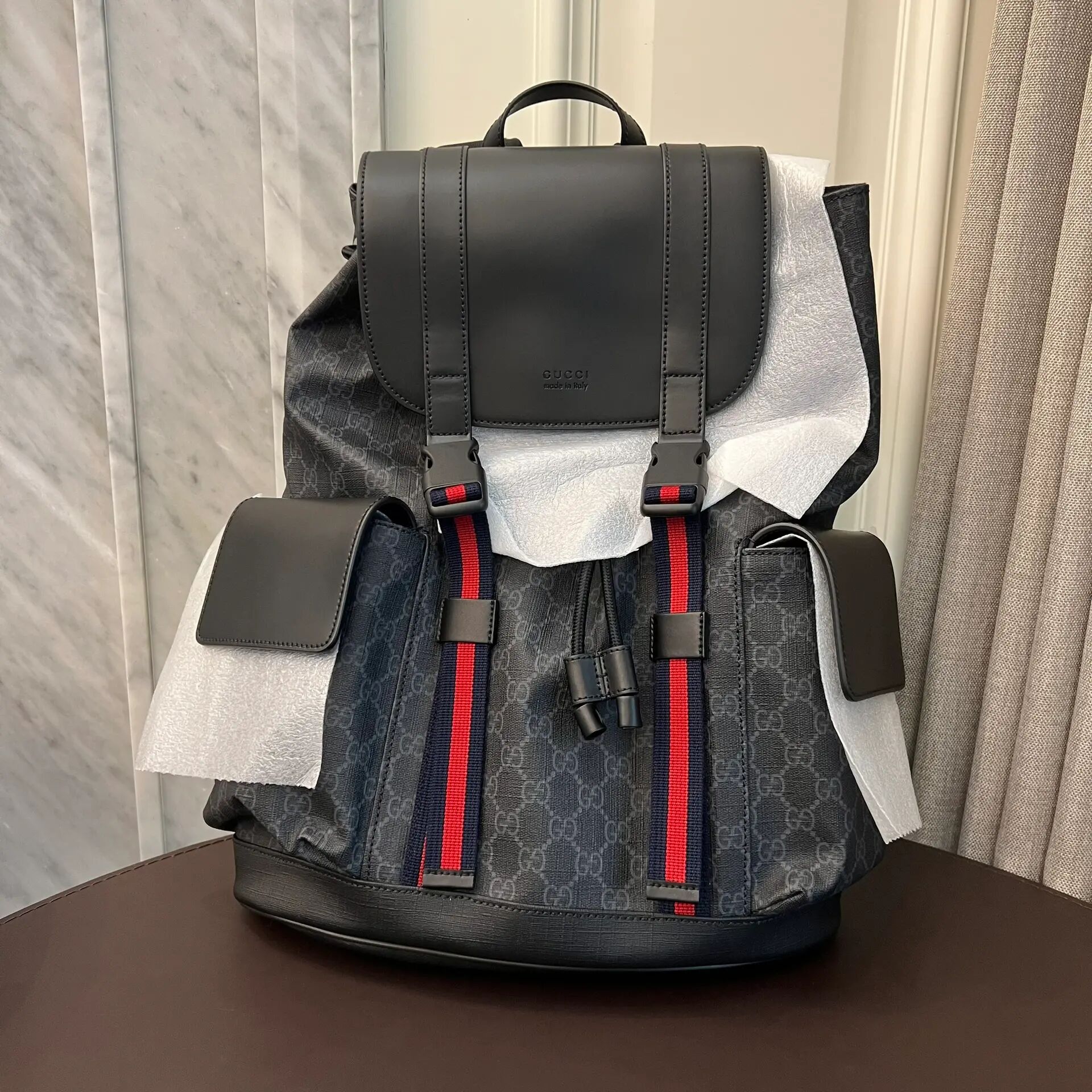 gucci 男士 黑色双肩包 老花双g 背包 书包