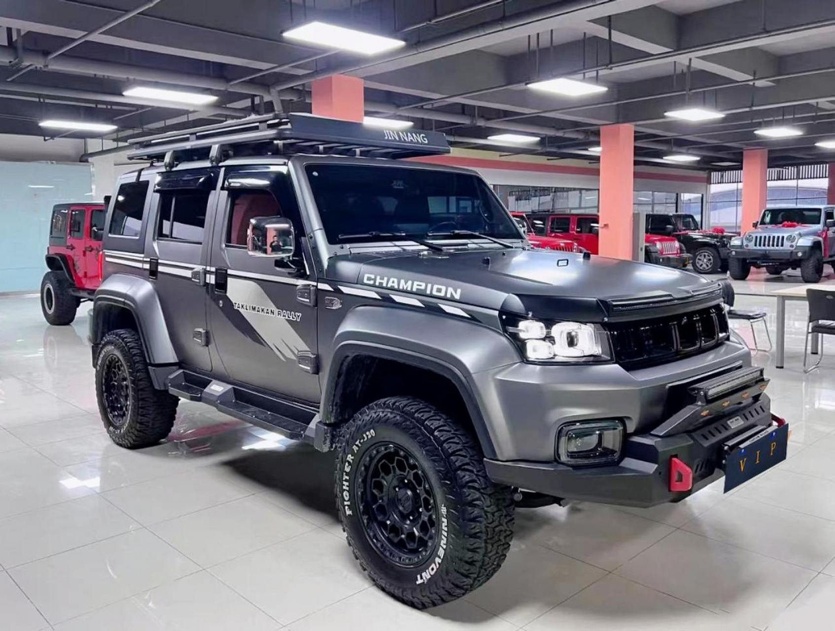 68万.北京bj40 2021款 2.0t 自动四驱环塔冠军版 表显里程:3.