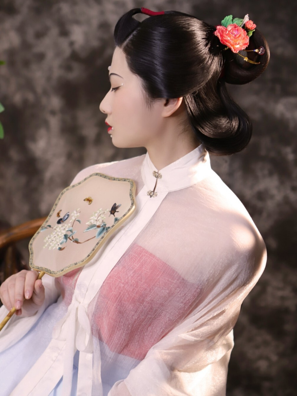 明代汉服妆造|大明必备三绺头堕马髻 明代的三绺头
