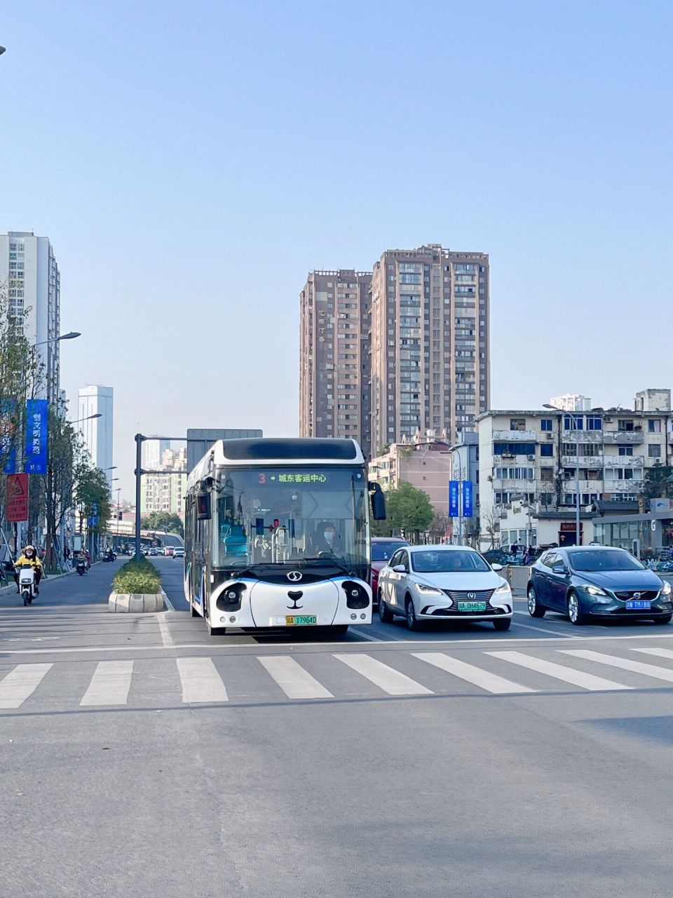 成都熊猫94公交车06 晒出你城市的公交车模样 我先来 -我们成都的