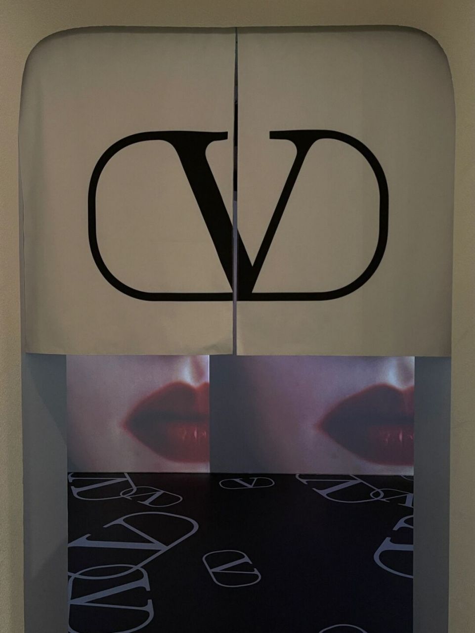 上海新展|valentino 华伦天奴艺术书店 7415vlogo signature vol.