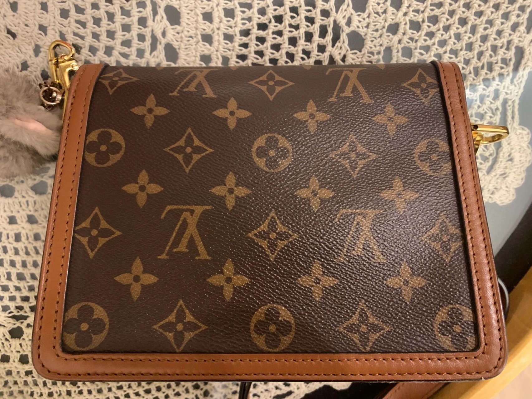 lv 达芙妮 mini  vuitton/路易威登 lv 达芙妮 mini包 个人觉得lv最