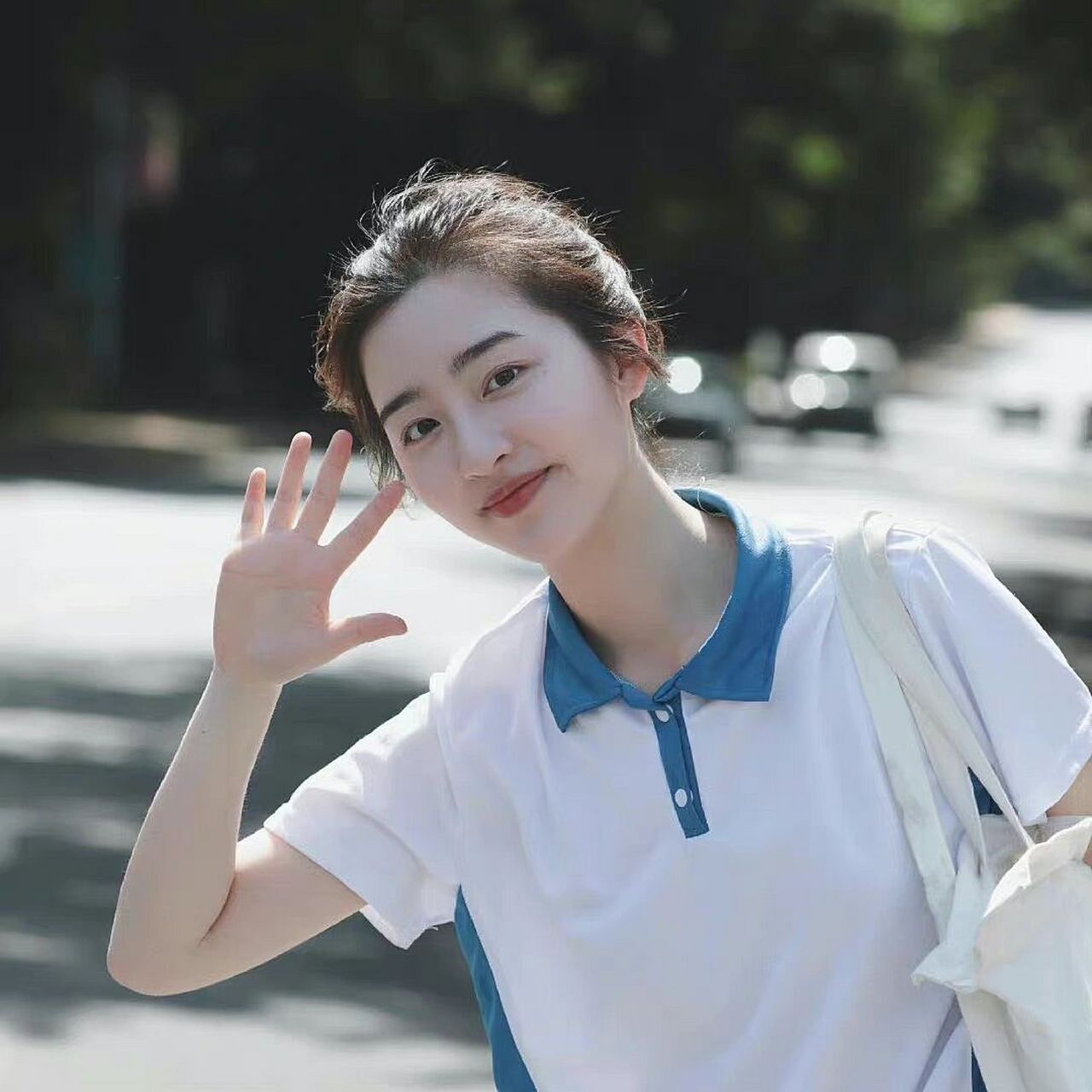 【94投稿邓恩熙】 邓恩熙,2005年4月18日出生于重庆市,中国内地女