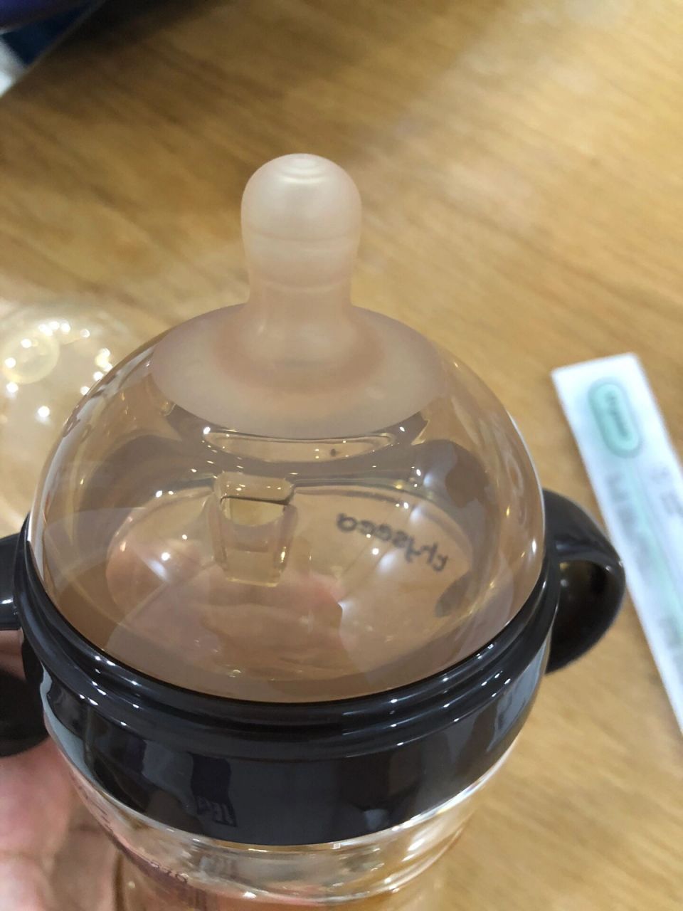 世喜奶瓶真假 有比较懂奶瓶的嘛 帮我看看是不是真的吖