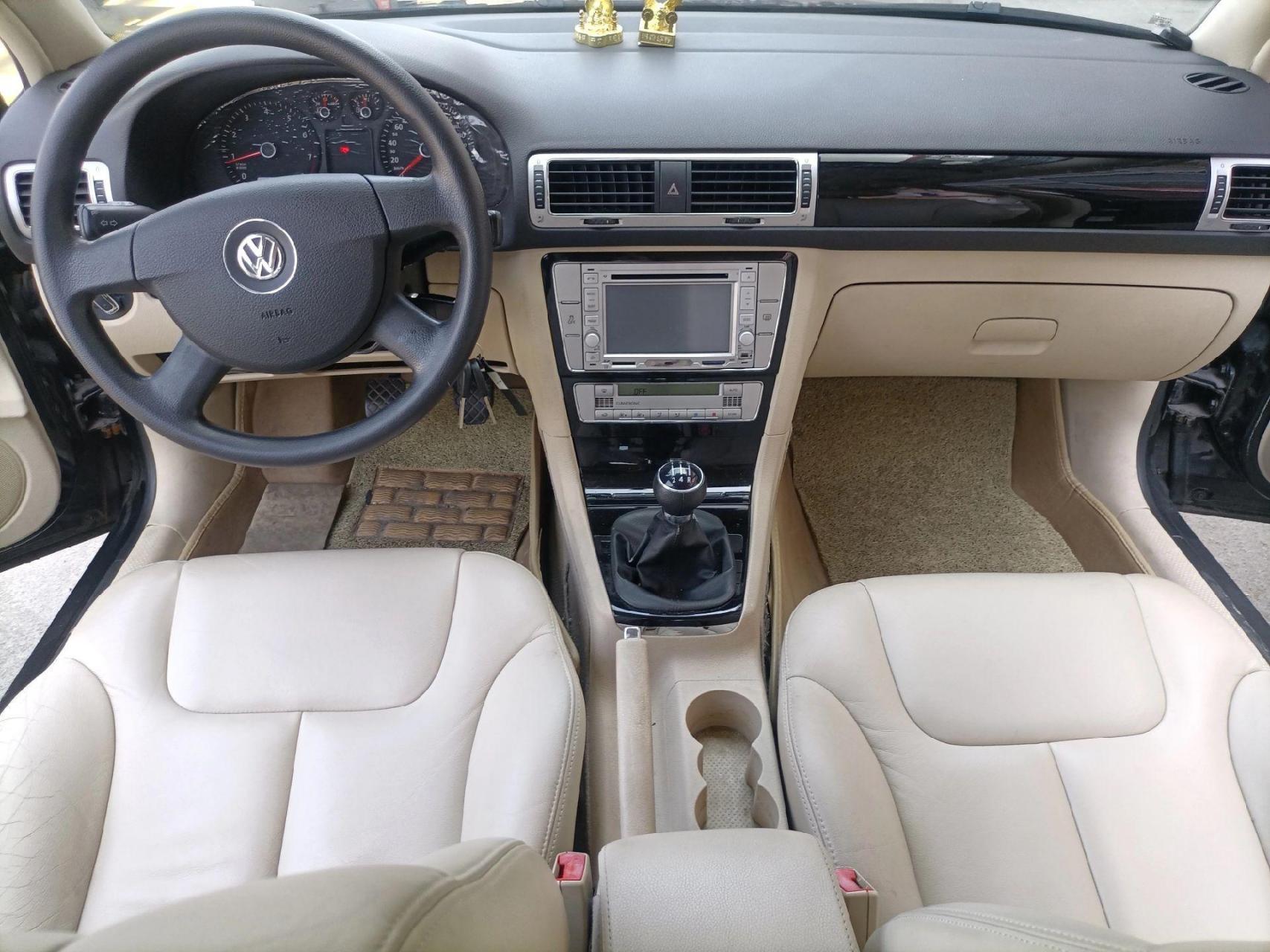 帕萨特领驭,手动挡的,少见!1.8的排量,动力十足!