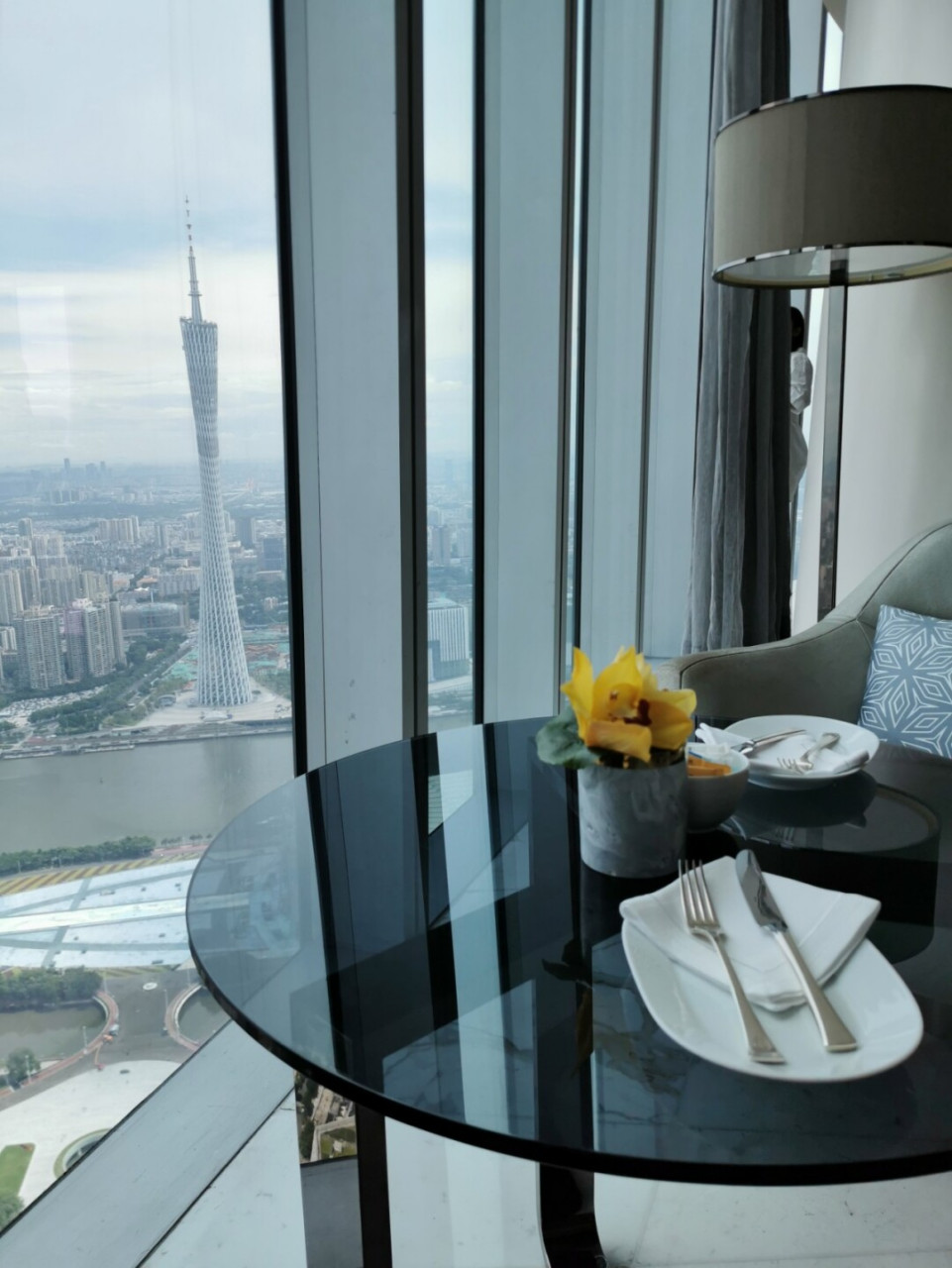 广州四季酒店下午茶7575 景色十分不错,一览无余 #广州神仙下午茶