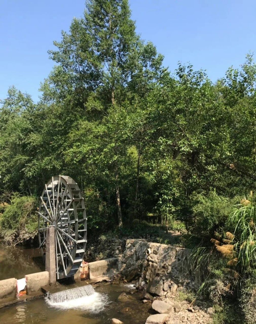 金竹飞瀑,逃离城市压力,夏日避暑胜地 乐安金竹飞瀑,是中国四大名瀑之