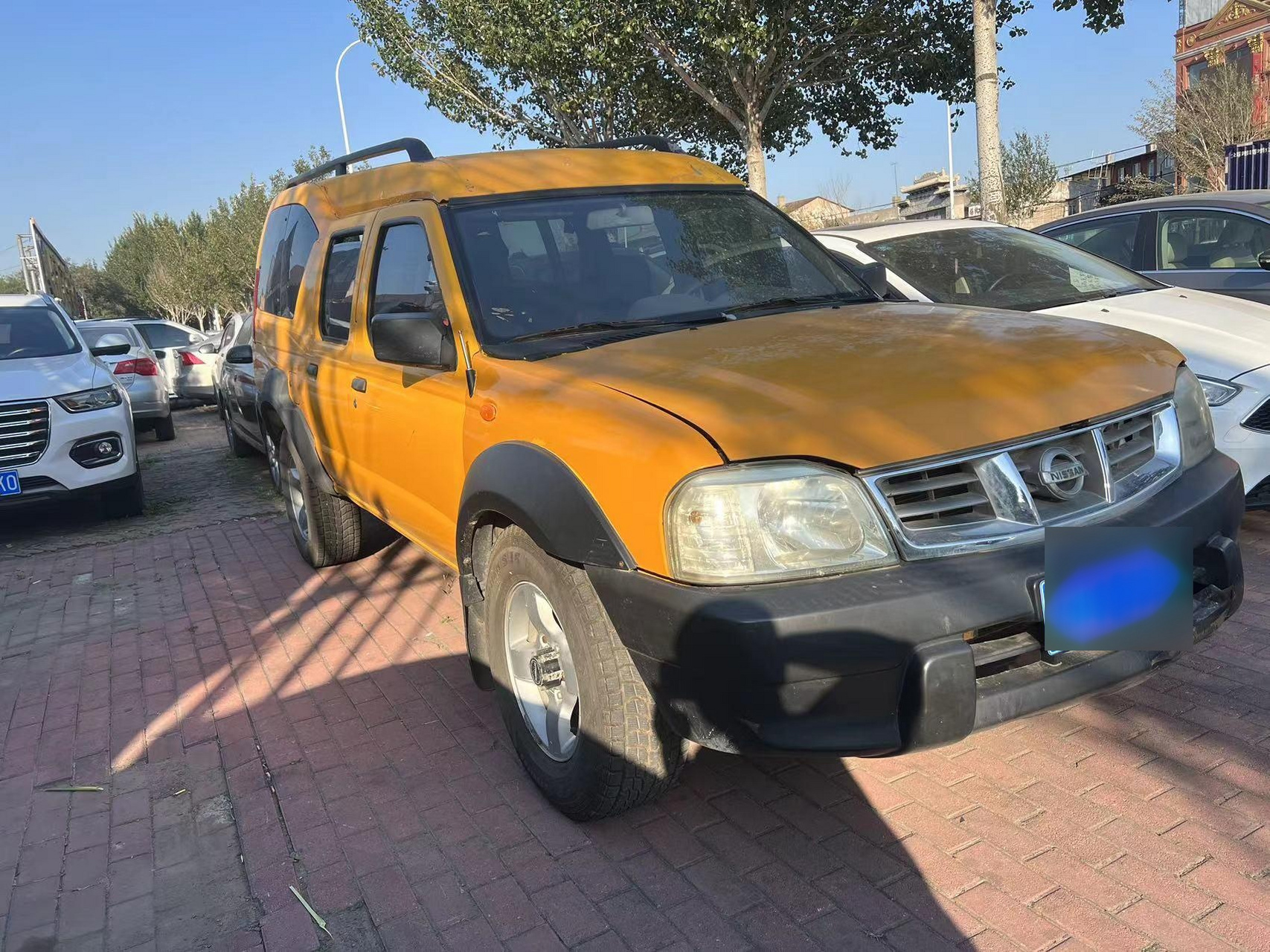 尼桑np300帕拉丁同款发动机汽油四驱2.