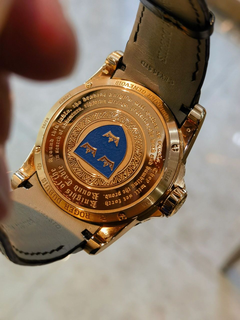 圆桌骑士,罗杰杜彼工艺的完美结合 工匠精神加上历史