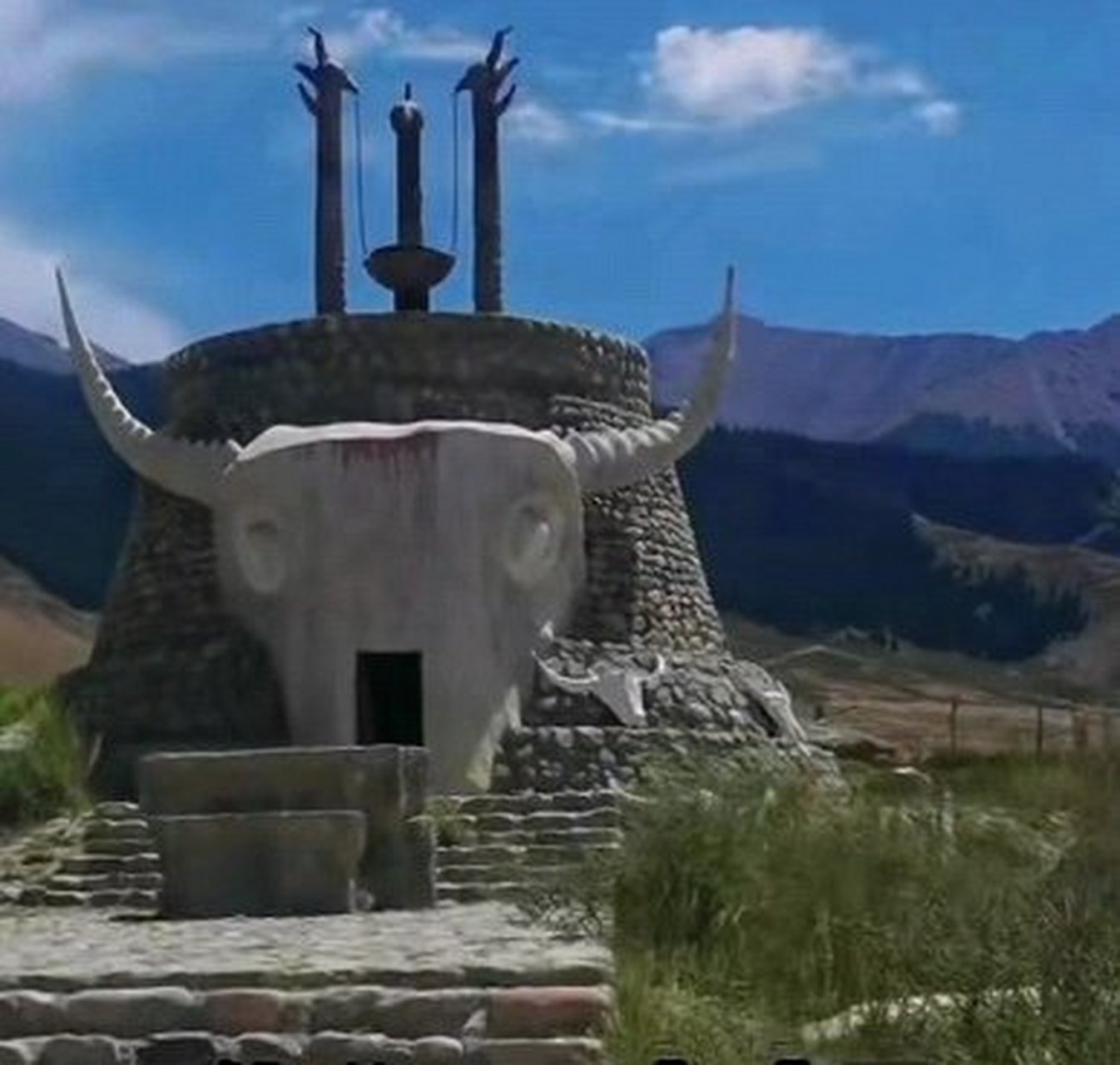 在新疆巴里坤县兰州湾子村