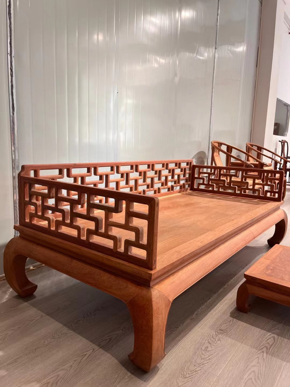 缅花,大果紫檀生胚曲尺罗汉床二件套