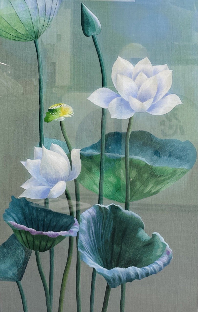 非遗苏绣《荷》 "清水出芙蓉,天然去雕饰".