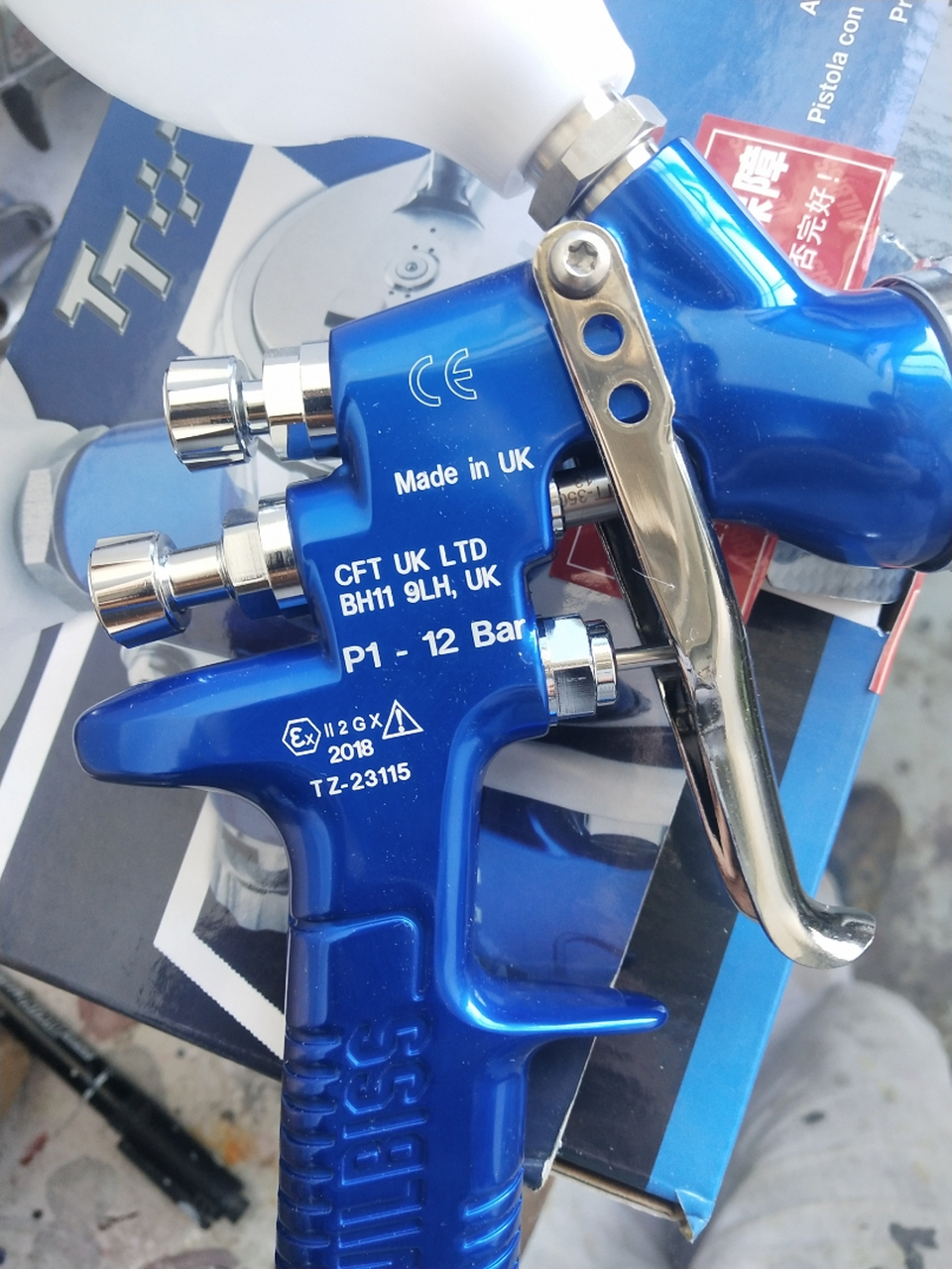 大佬们麻烦帮我看看是英国原装进口正品的戴维比斯tt喷枪吗?