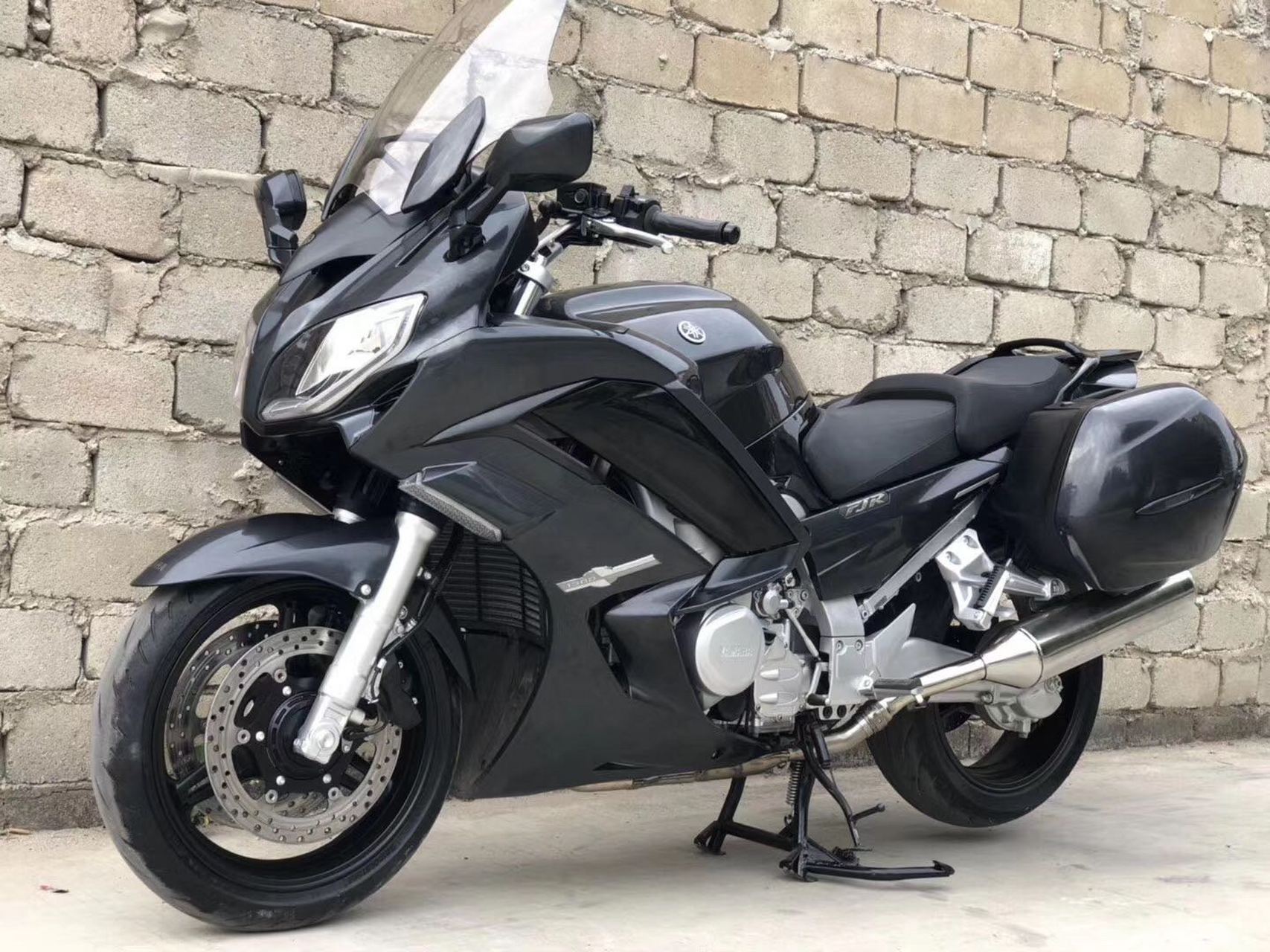 2015年雅马哈fjr1300 ,原版原漆  高配abs,动力模式,tcs防侧滑,电动