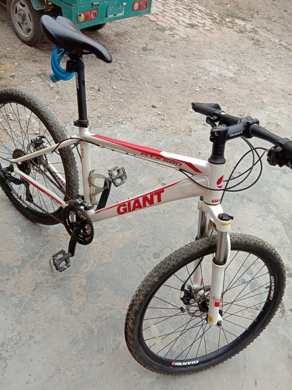 正品捷安特atx680  24速  铝合金材质  600出