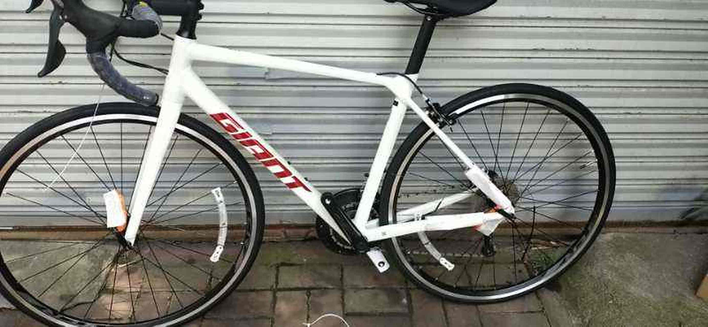 哪位朋友能提供一些21款tcr sl2的相关信息,包括外观涂装,配置等,感谢