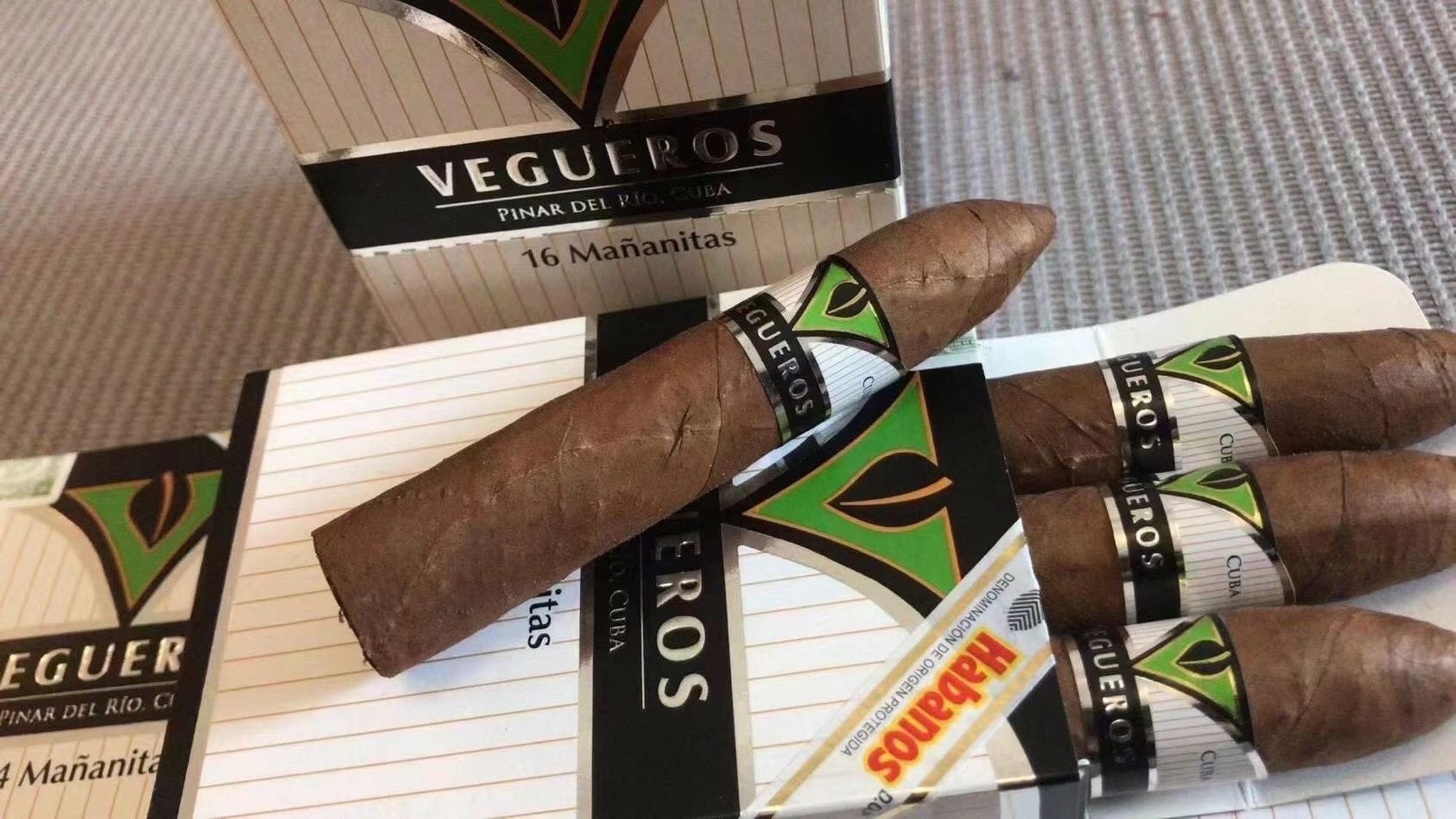 威古洛 鱼雷   vegueros mananitas 产地:古巴 长度:100mm环径:46