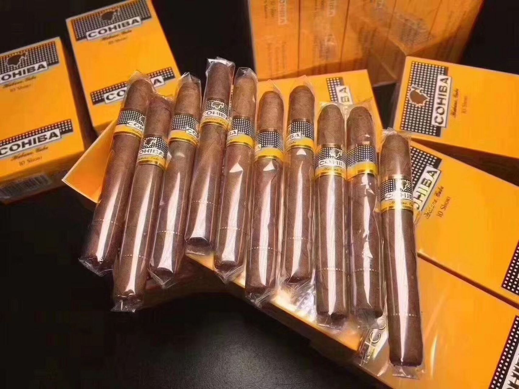 (预售,过几天到)高希霸 短号  cohiba short 产地:古巴  长度:82mm