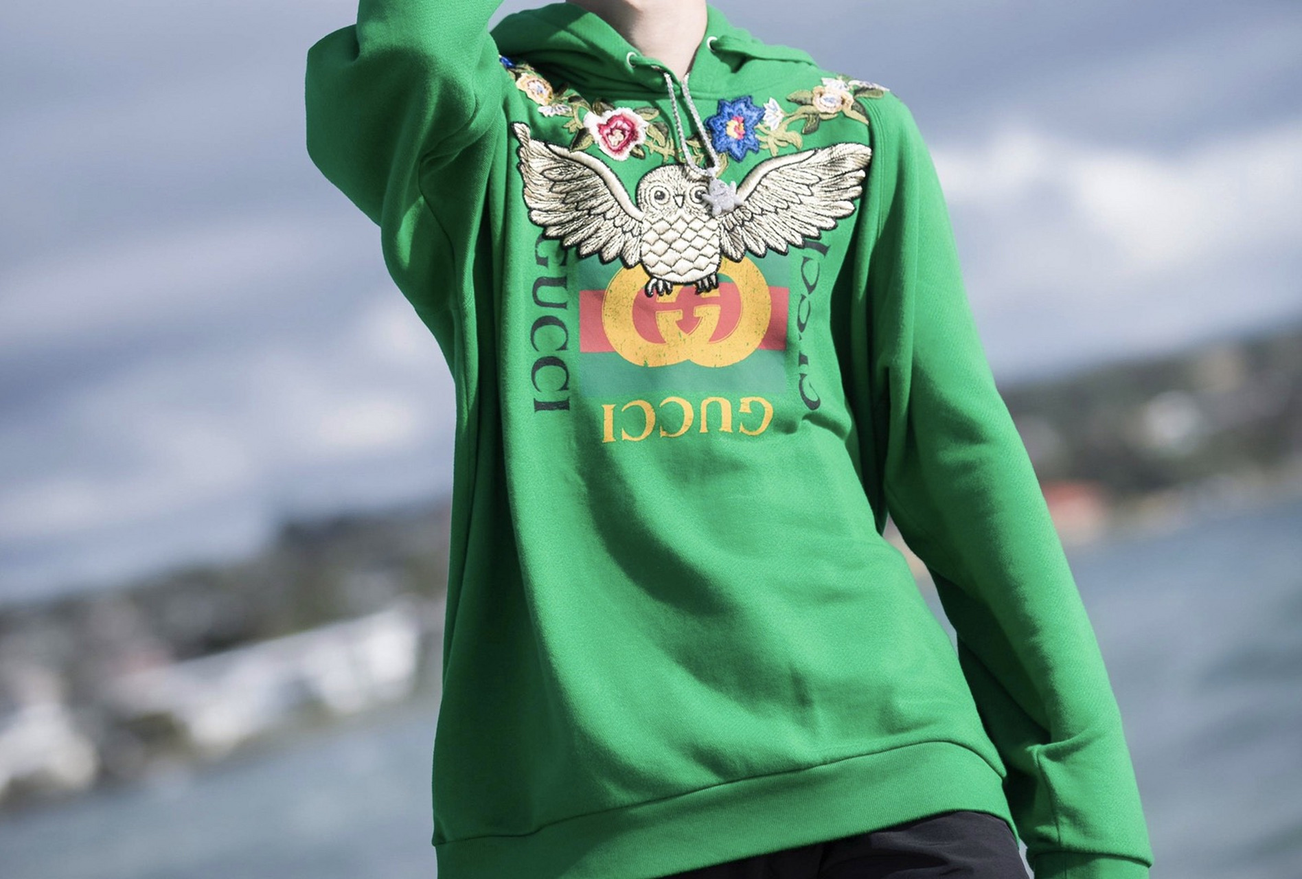 问问大噶现在这件gucci卫衣还能买到吗?