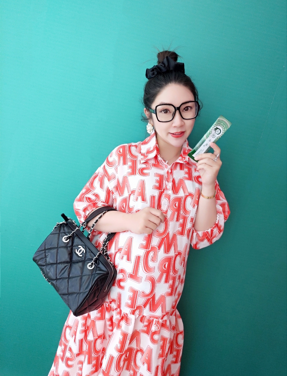 来个应景的小绿条#(花心)你有自己的幸运色吗