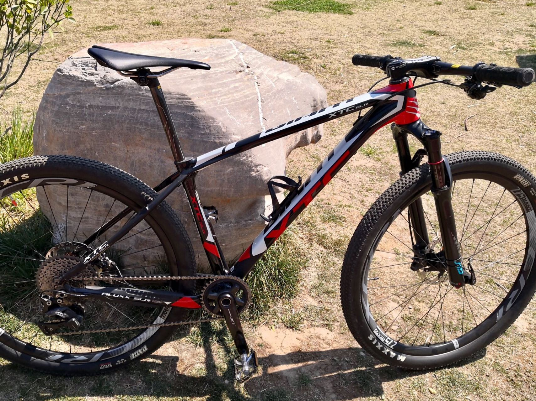 捷安特slr117款台产, m8000大套,m8020轮组,17款fox32 cs前叉,m8020