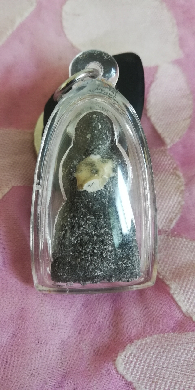 龙婆炎2547纯骨灰古曼