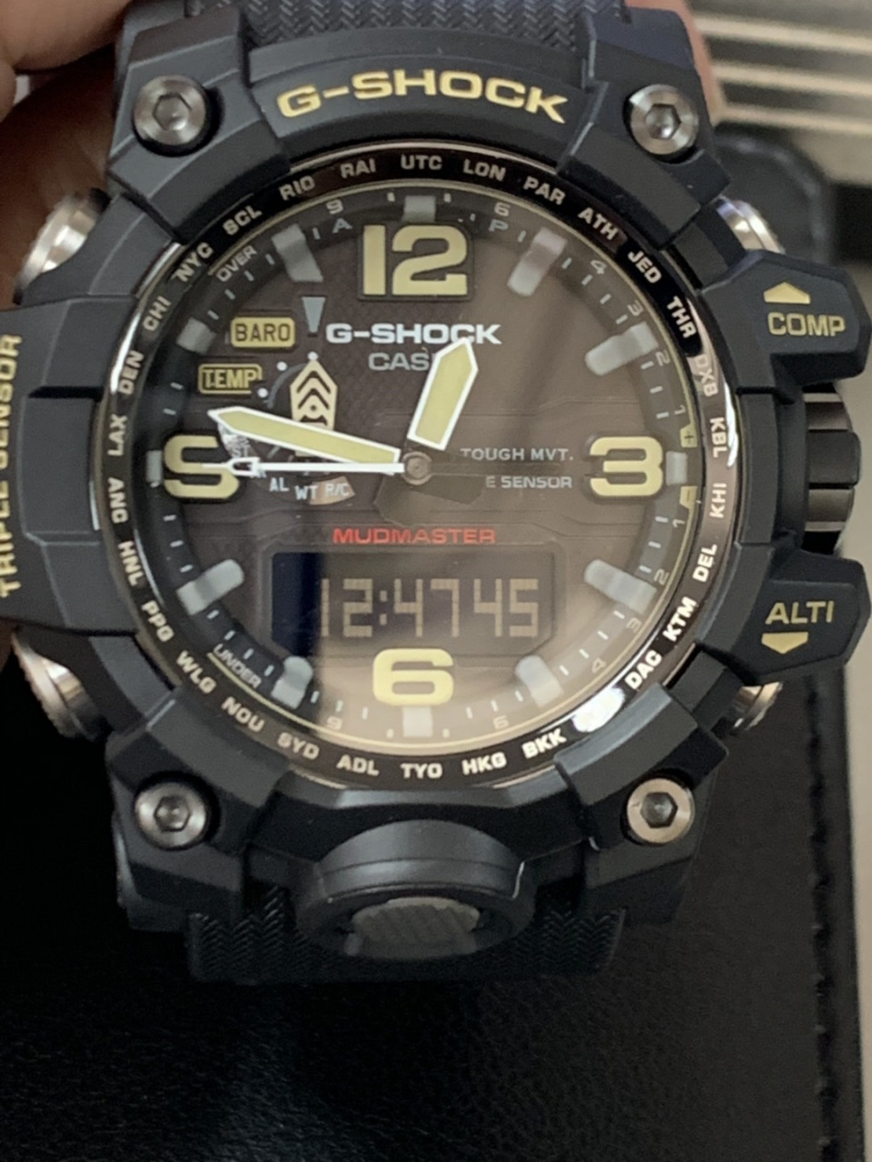 新入大泥王,应该是正品吧221d032i,还没收波,晚点研究看看