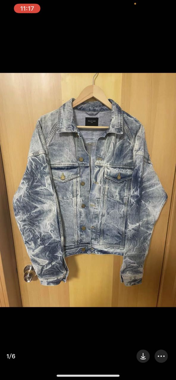 出一件fear of god 5th圣水夹克,m码 搬家急出价格很好,感兴趣喜欢来
