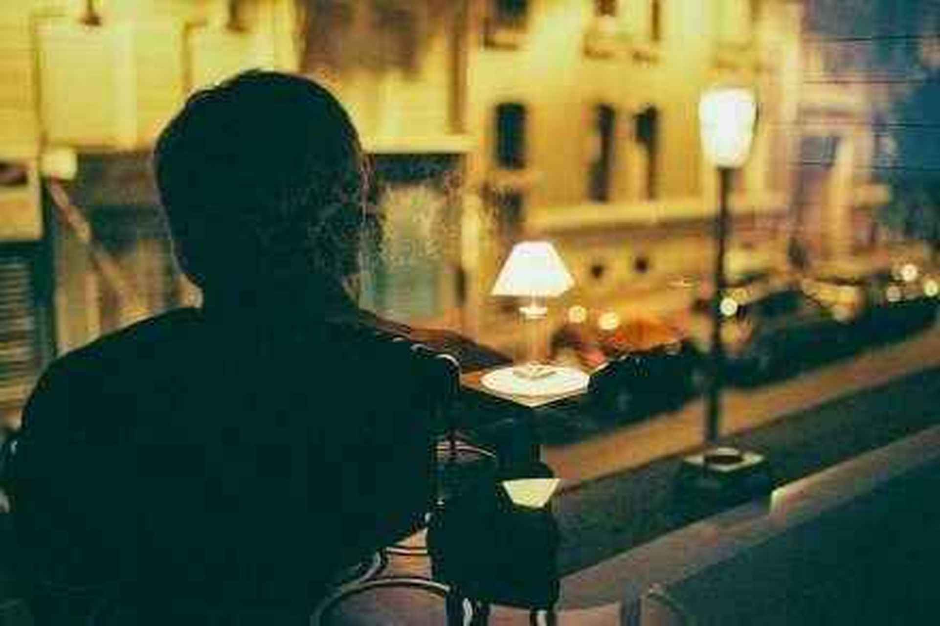 目标大,困难就小了,格局放大一点,眼光放长远一点,别总是盯着眼前的