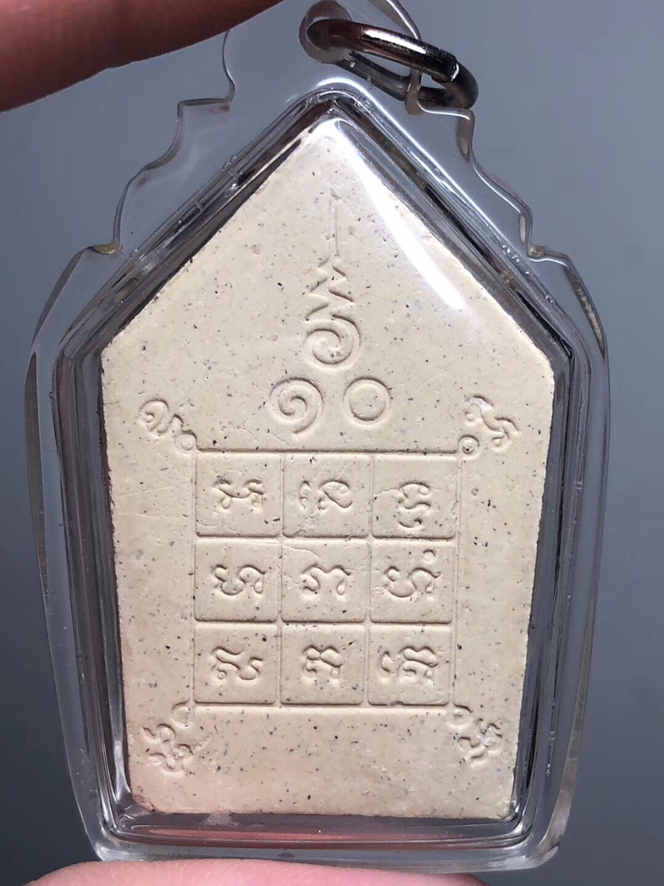 泰国佛牌.招财.异性缘.很厉害.人缘油.吸引对方.感情和合!财运很好.