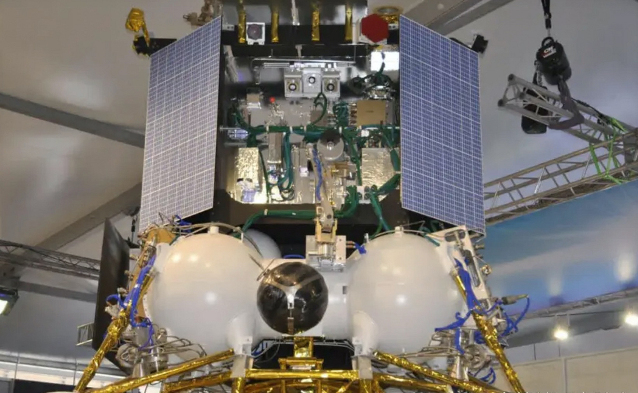 俄罗斯月球25探测器发射升空