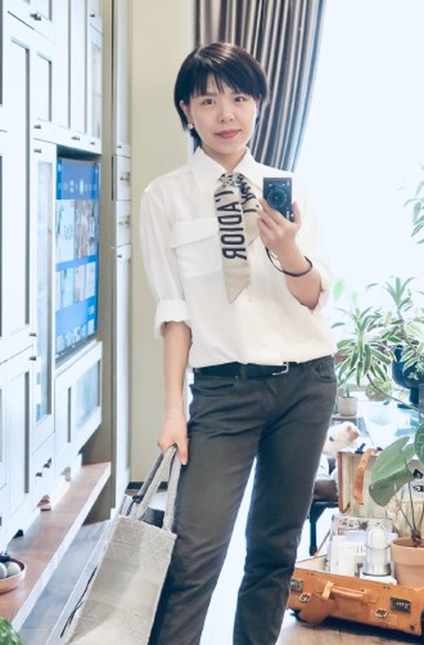 欧美潮牌#穿上脑子里就开始飘荡齐藤千惠笔下西泽尔·波尔金的帅气