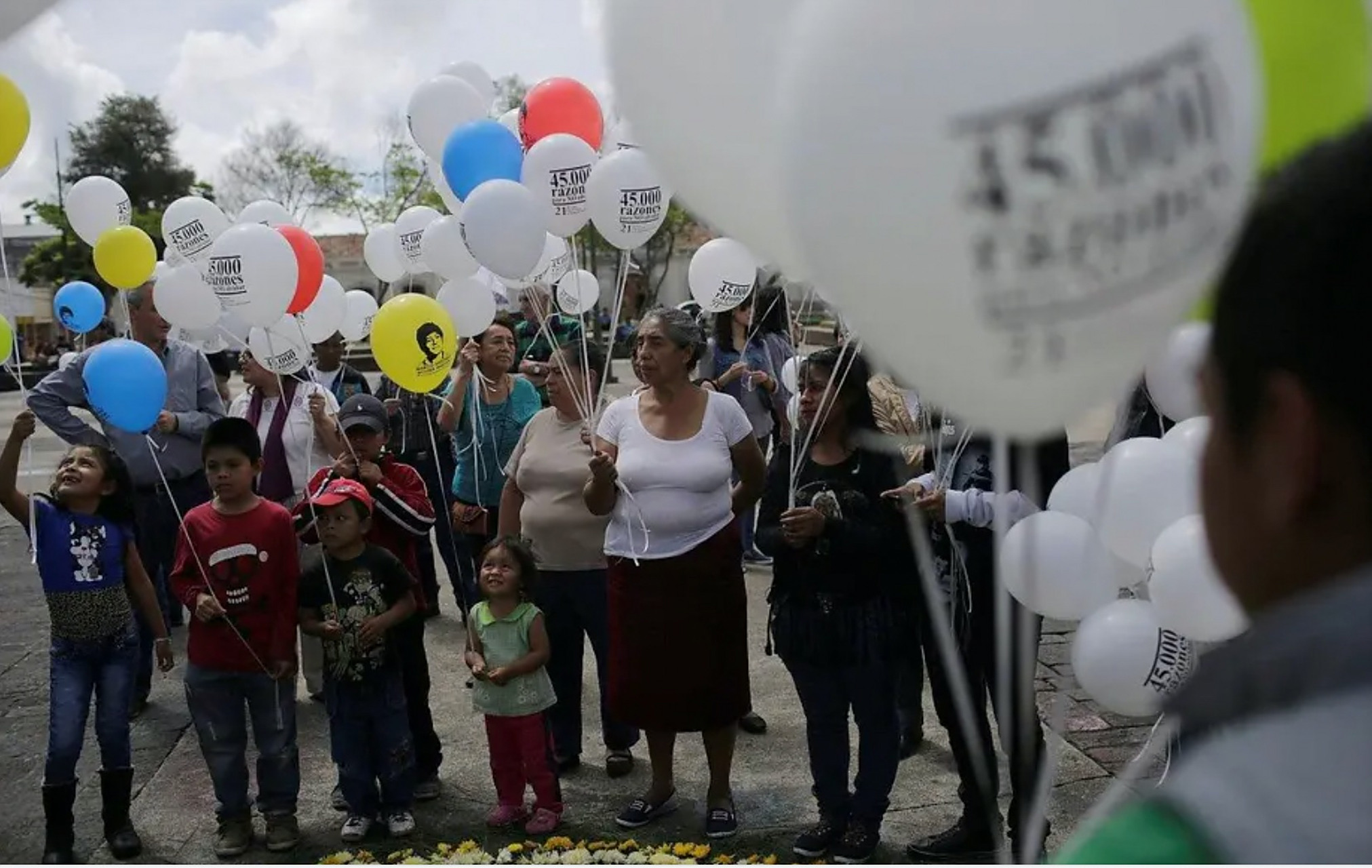 日本惊现气球葬礼