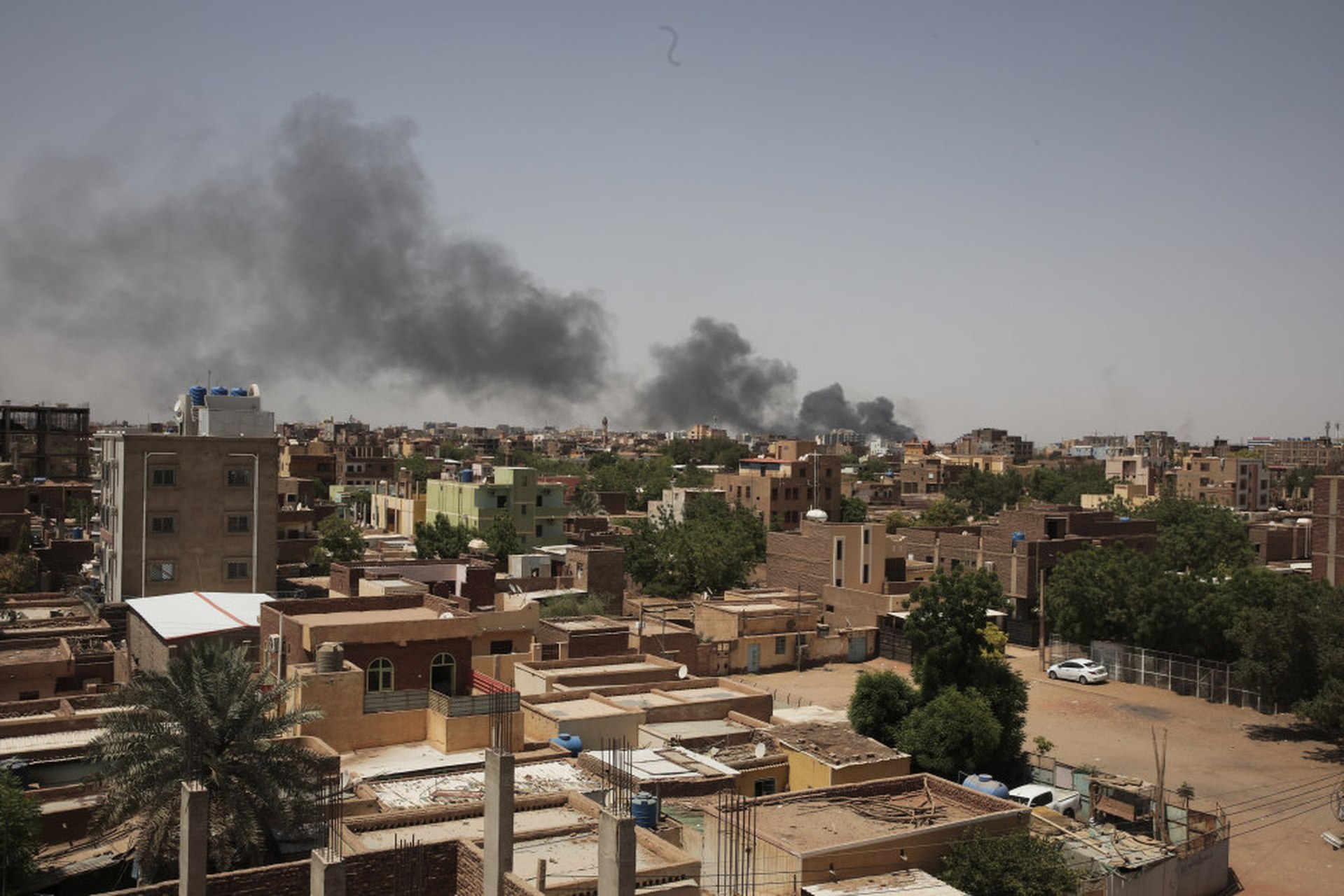 据俄罗斯网站2023年7月15日消息:苏丹首都地区爆发激烈冲突,网络与