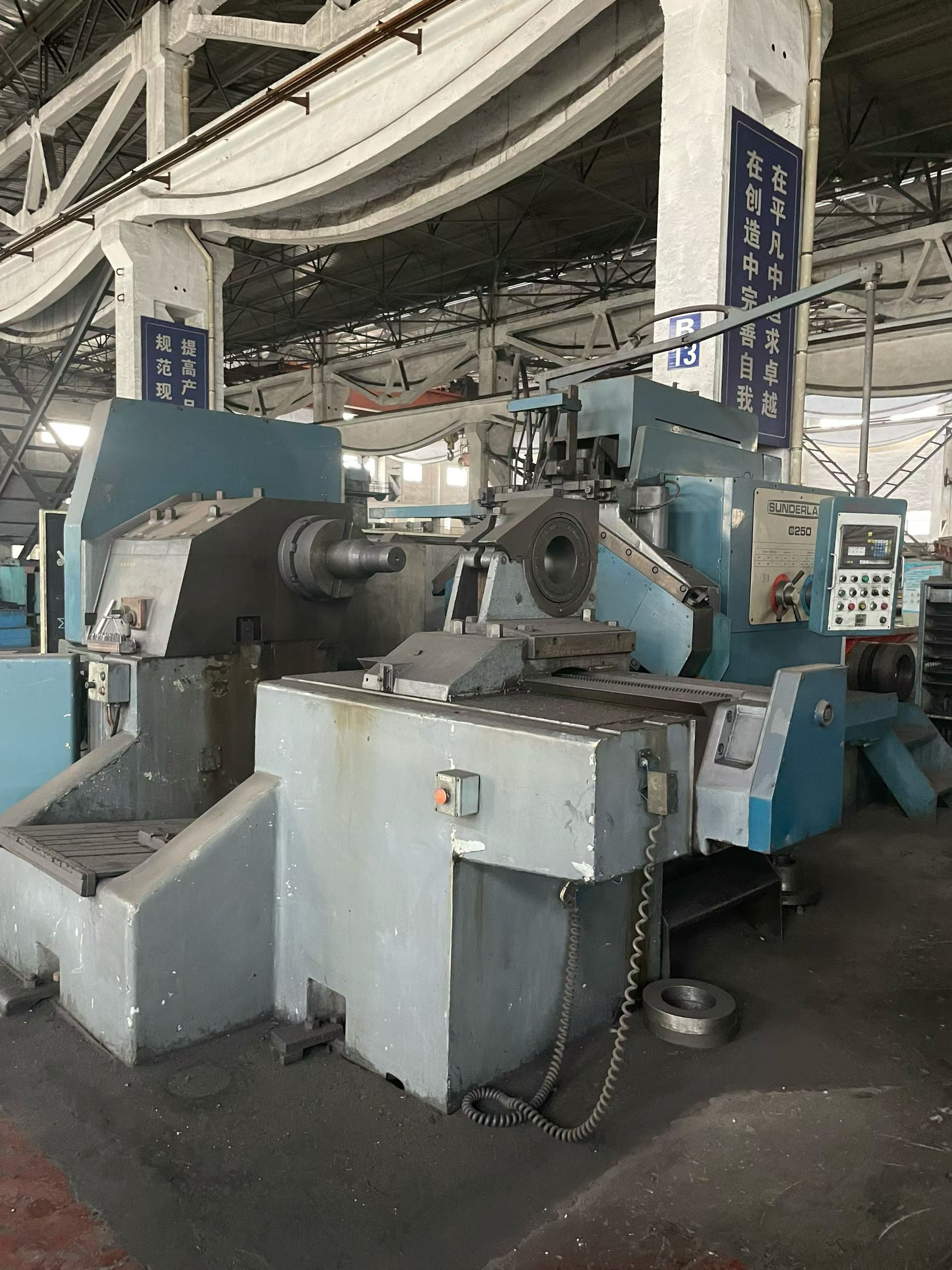 5米卧式滚齿机,新款5b373,导轨好,蜗轮好 英国桑德兰2