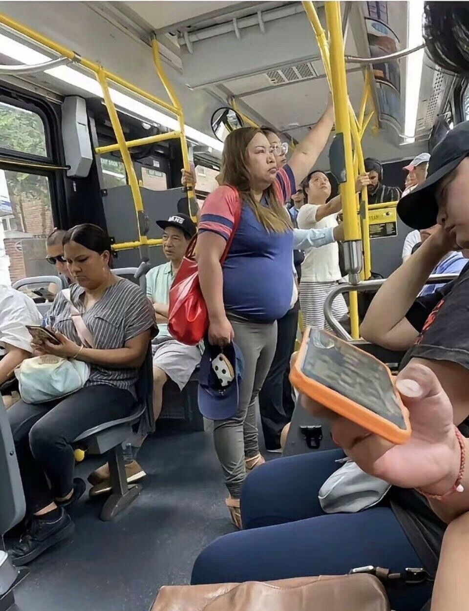 认识她的,至少80后了吧[捂脸]